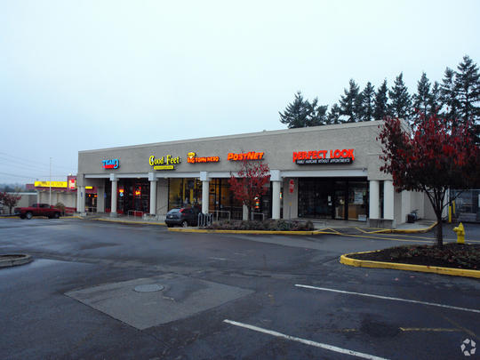 Fred Meyer Anchored Retail - Tigard