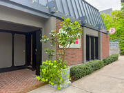 NW Irving St Medical/Service/Office