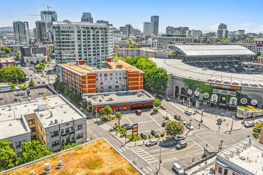 property1_1972-w-burnside_exterior-aerial1776102105-1586051776102105-158605.jpg