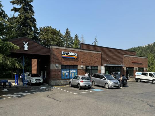 6th Ave Commercial Center