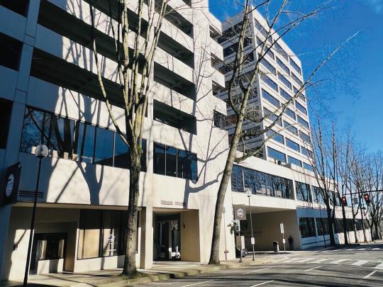 property1_Crown%20Plaza_Exterior-2_web1738007167-40516961738007167-4051696.jpg