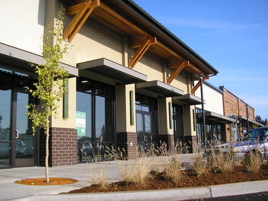 property1_Hilltop%20Shopping%20Center_available1557763715-38557.JPG