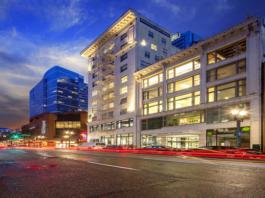 625 SW Broadway