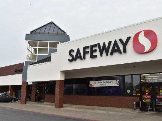 property1_Safeway31743455416-1008264.jpg