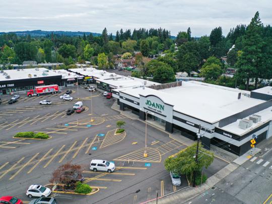 property1_joann-fabrics-4_tigard-plaza_web1745427890-15787811745427890-1578781.jpg