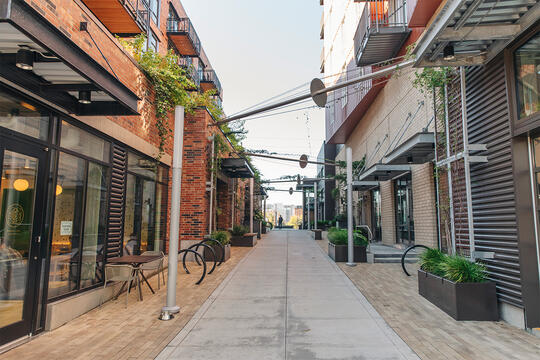 property1_microretail_alleyshot_3_web1780512785-25879861780512785-2587986.jpg